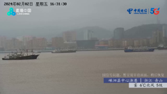 四川峨眉山远眺贡嘎雪山