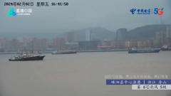 四川峨眉山远眺贡嘎雪山